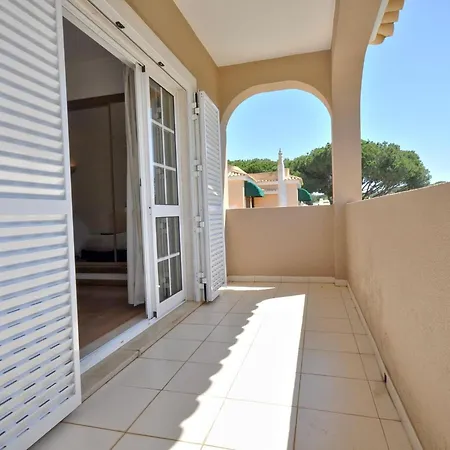 Villa Beautiful Located Less Than Five Minutes Walk From The Old Village Vilamoura