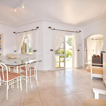 Beautiful Located Less Than Five Minutes Walk From The Old Village *