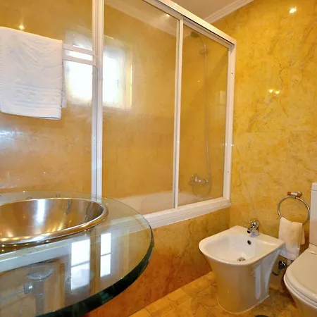וילה Beautiful Located Less Than Five Minutes Walk From The Old Village