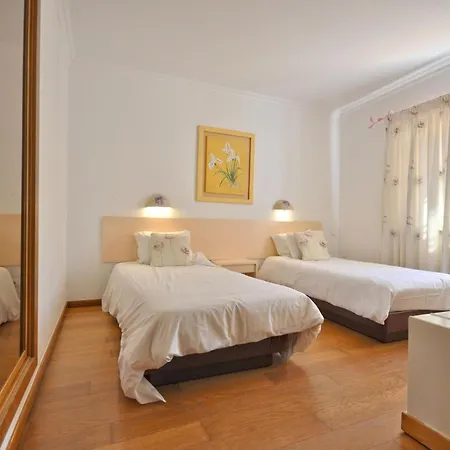 וילה Beautiful Located Less Than Five Minutes Walk From The Old Village *